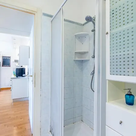 Sleeps 5 Апартаменты