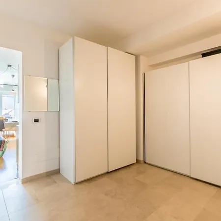 Sleeps 5